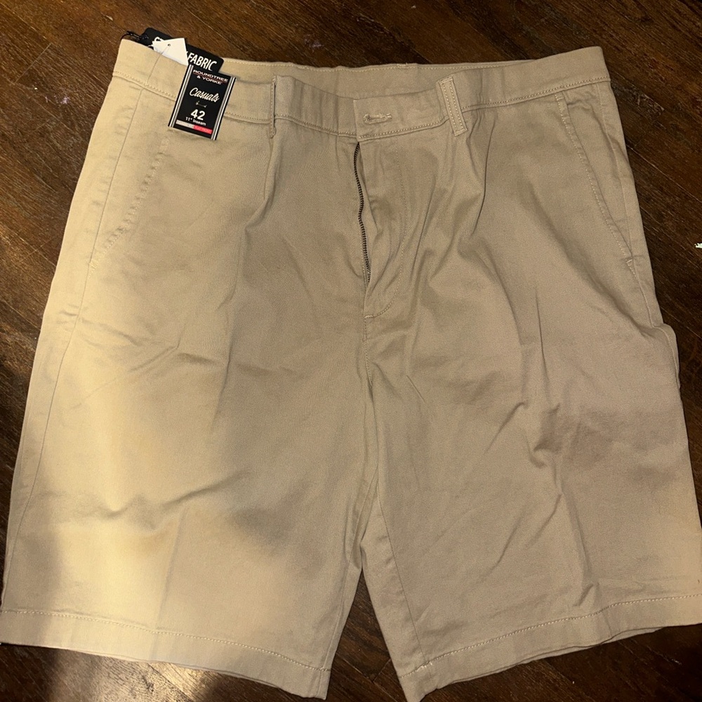 Classic Khaki Men Shorts